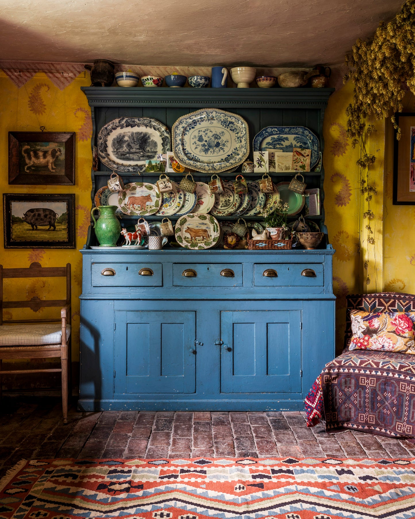 Staffordshire Cow Creamer