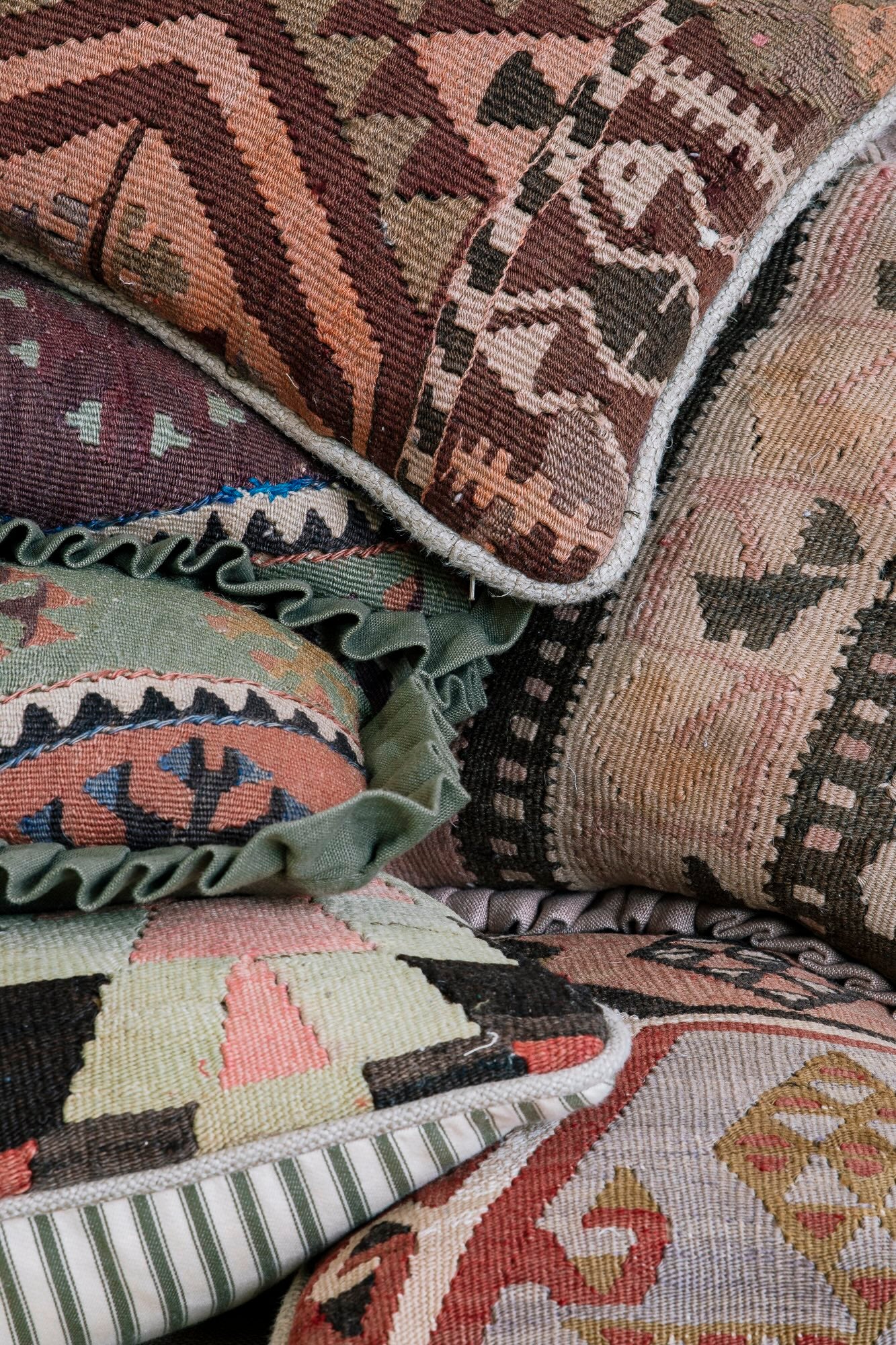 HÁM Kilim Cushions