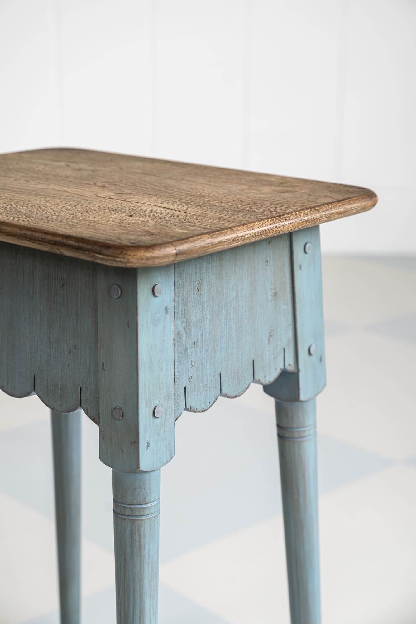 Rufus Table - Folky Lake-House Blue