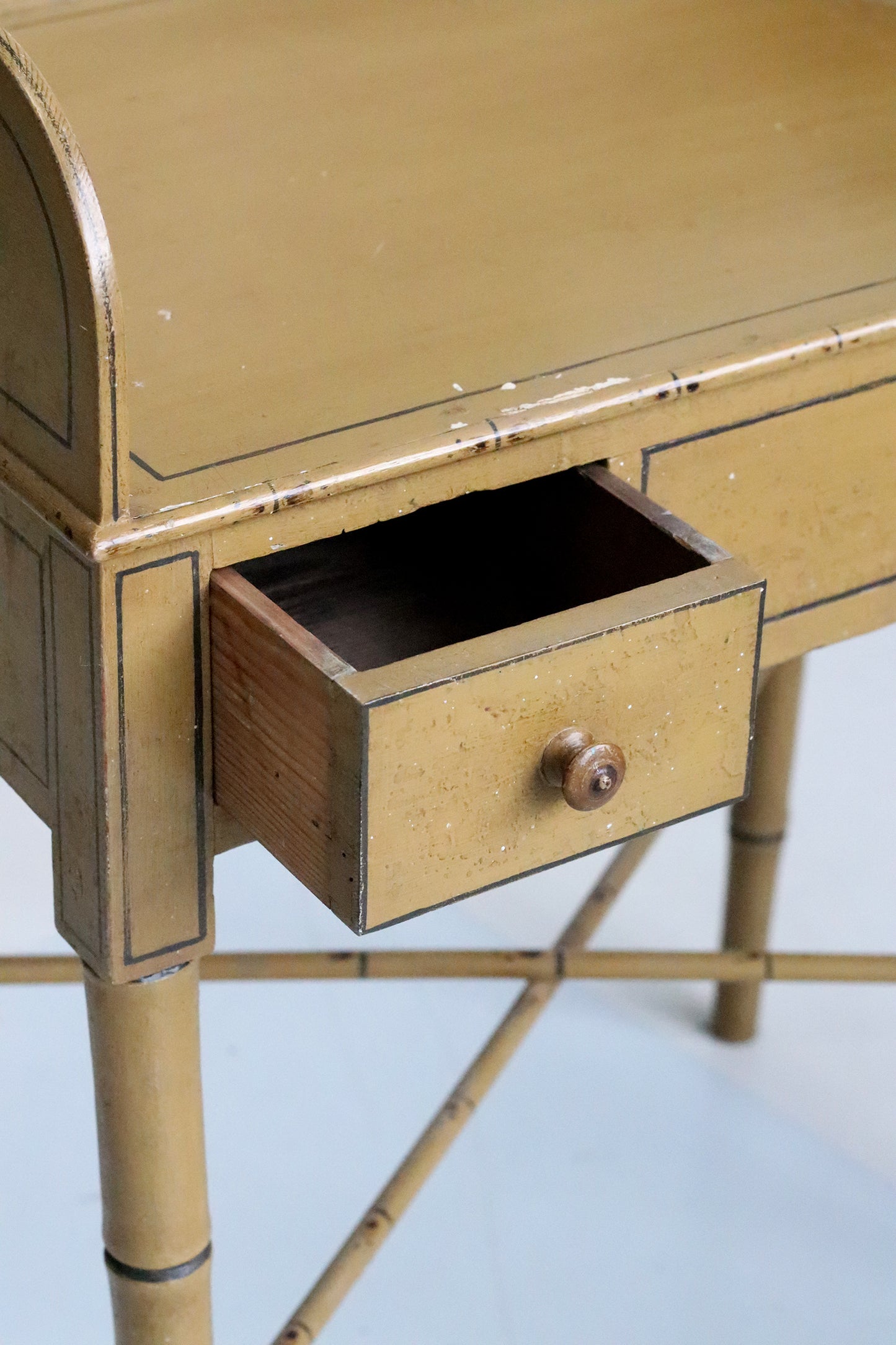 Decorative Bamboo Washstand