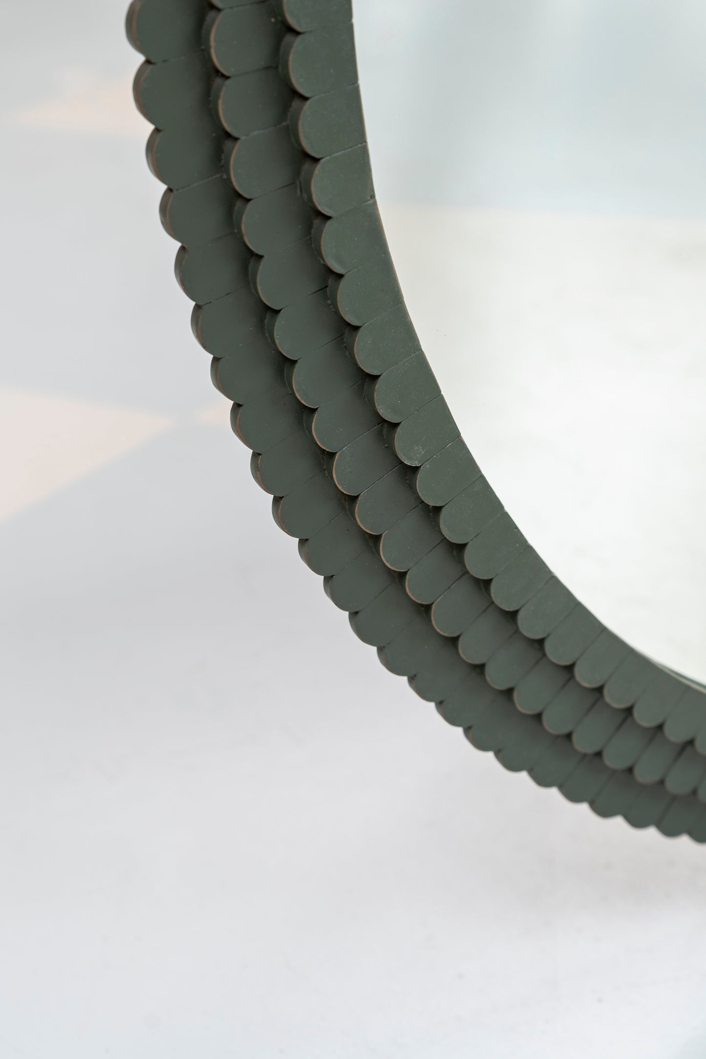 HÁM Scalloped Edge Mirror - Bronze Green