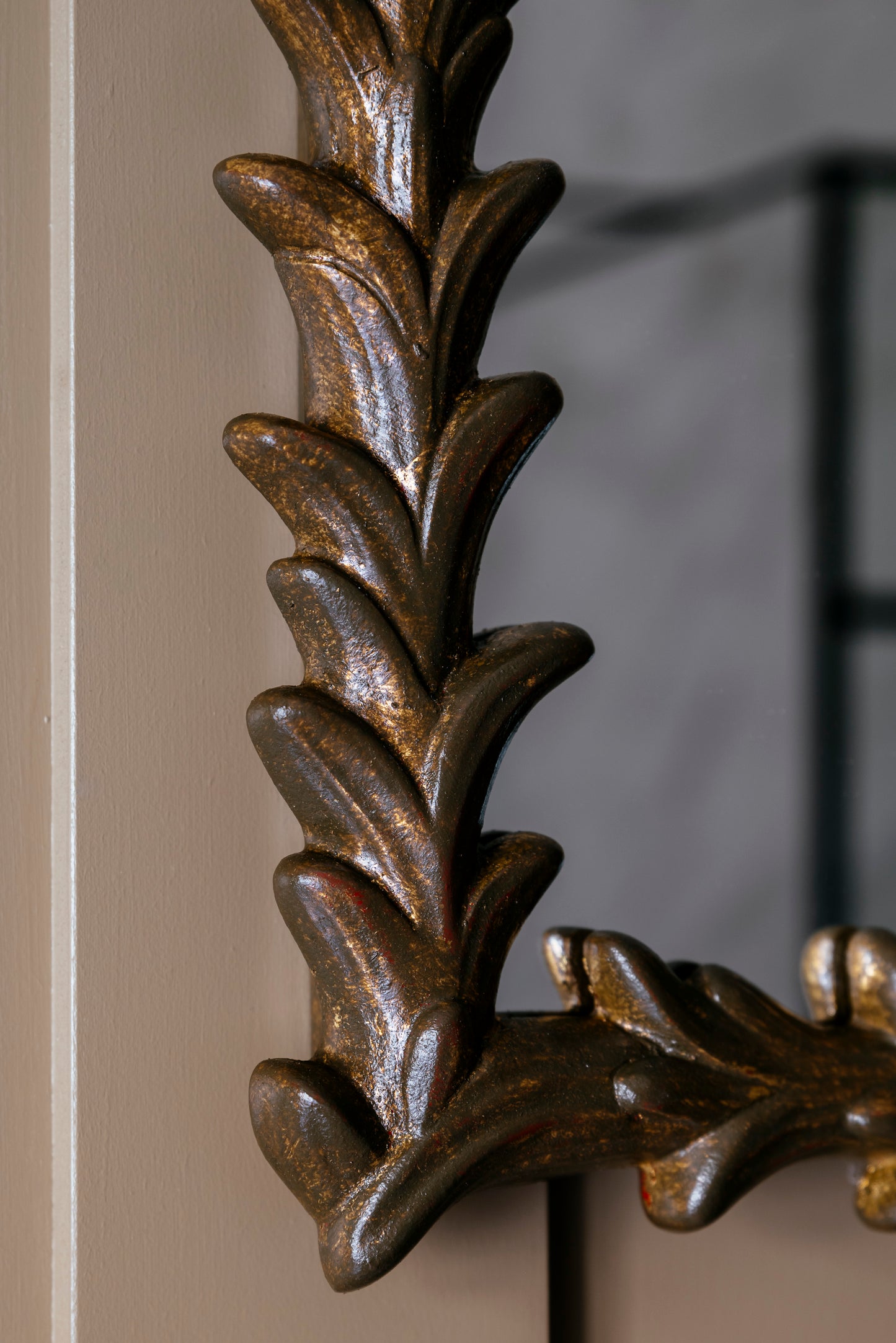HÁM Branch Mirror - Old Gilt Finish