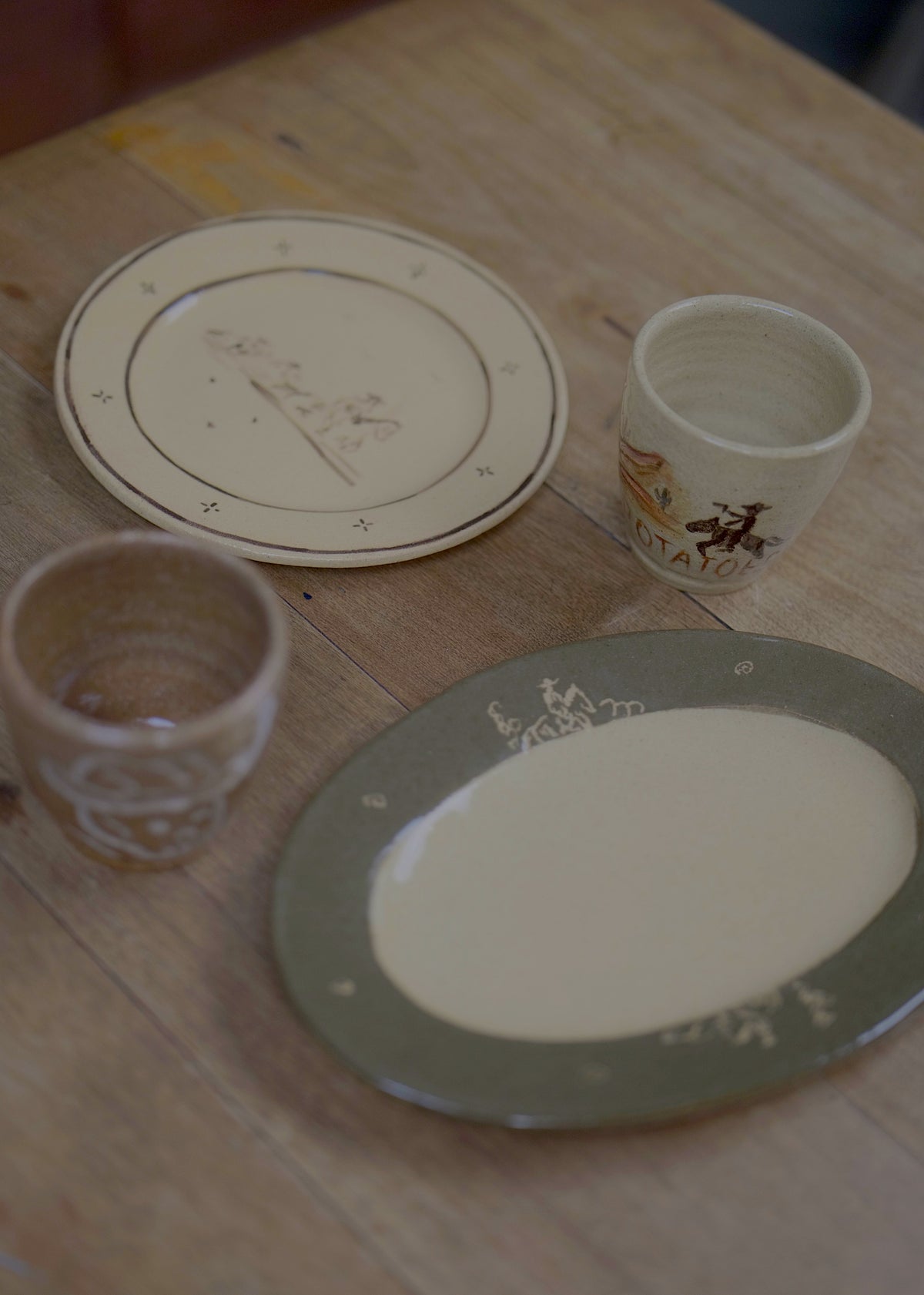 Danny D's Mud Shop "The Horizon" Dinner Plate
