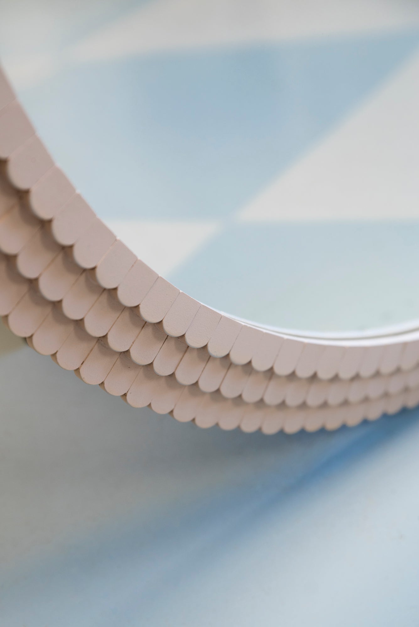 HÁM Scalloped Edge Mirror - Soft Pink