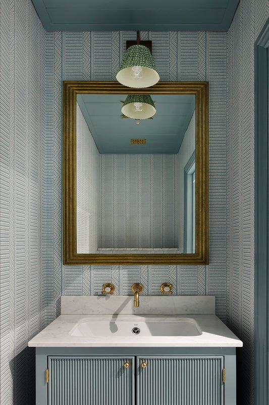 HÁM WC Closed Reeded Vanity