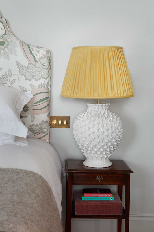 HÁM Pinecone Lamp - White Finish