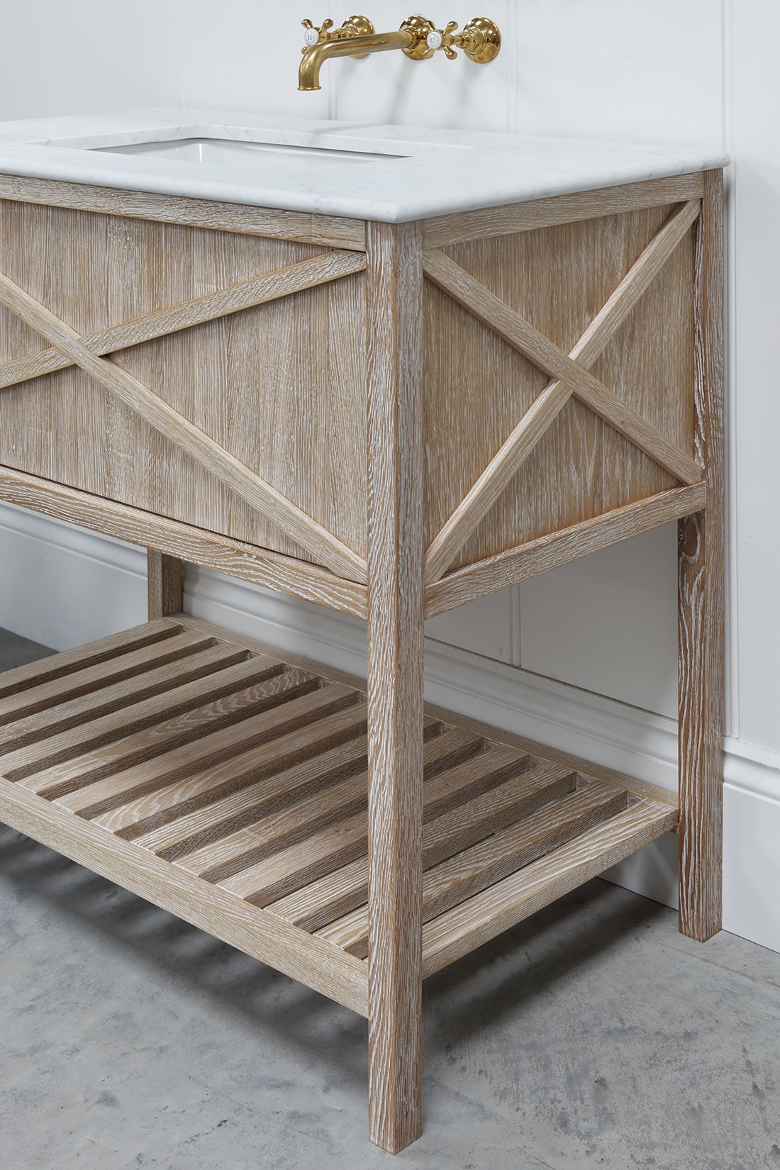 HÁM Cross Vanity