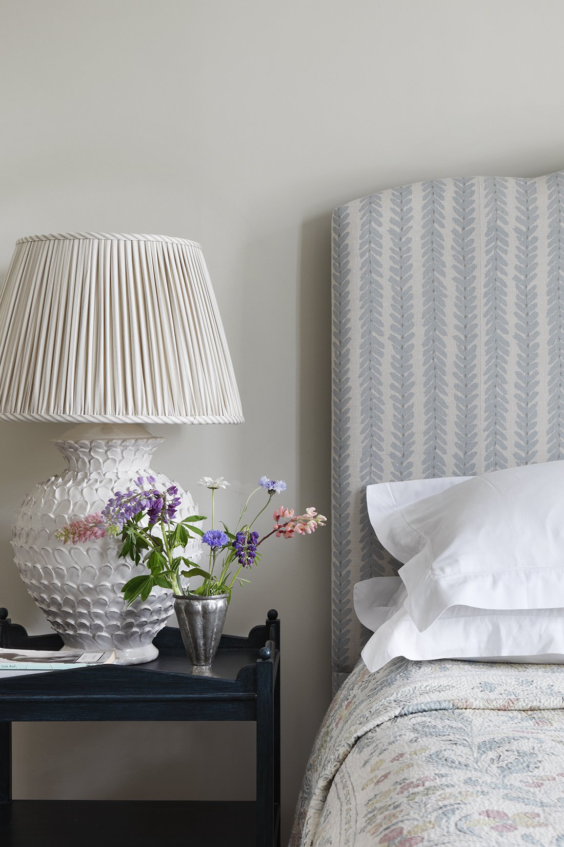 HÁM Leaf Lamp - White Finish