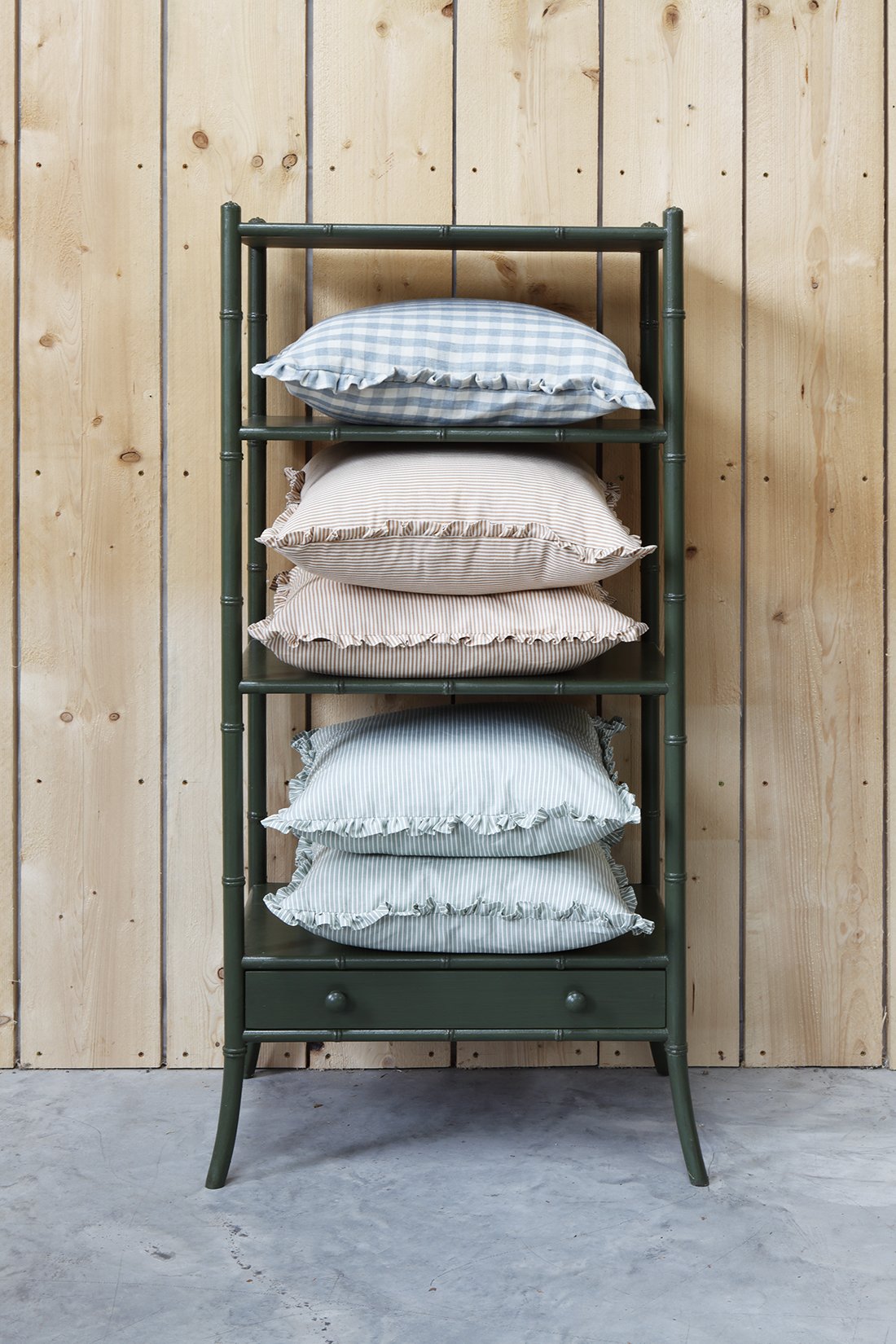 Bamboo Étagère