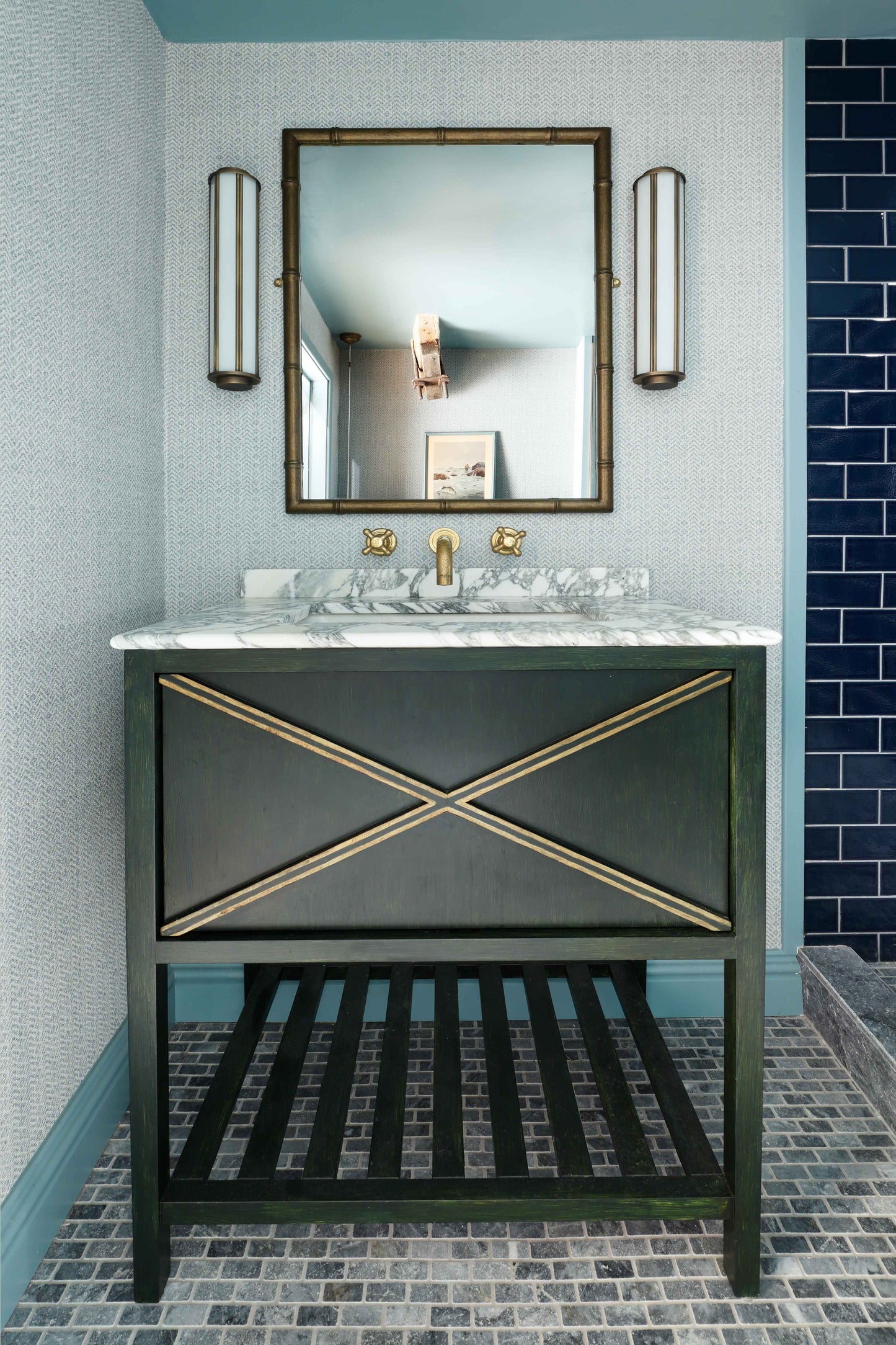 HÁM Cross Vanity