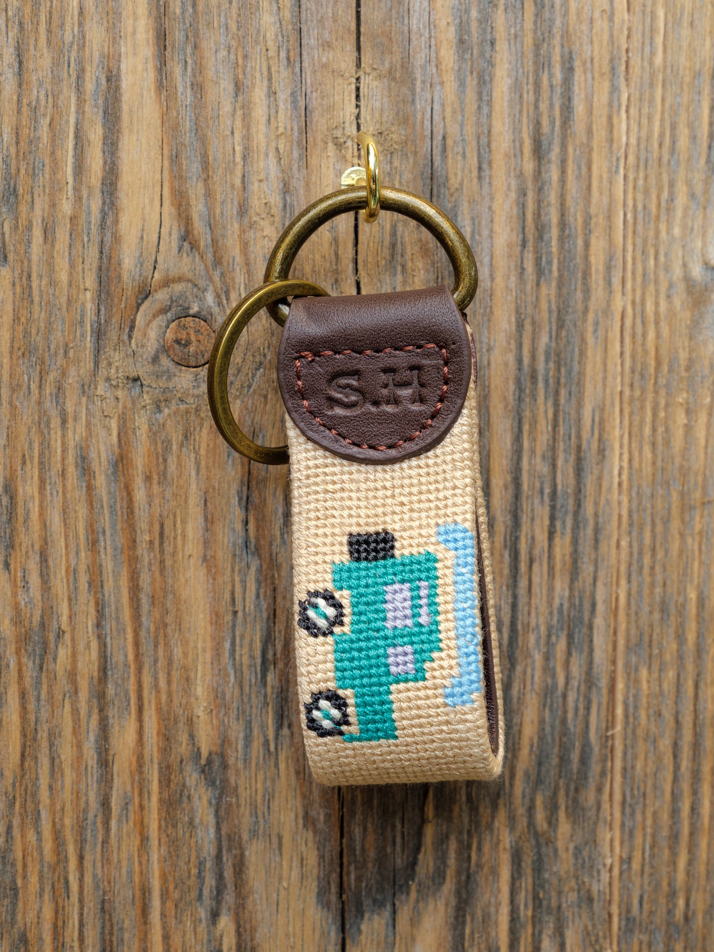 THE ‘GONE CAMPING’ KEY RING