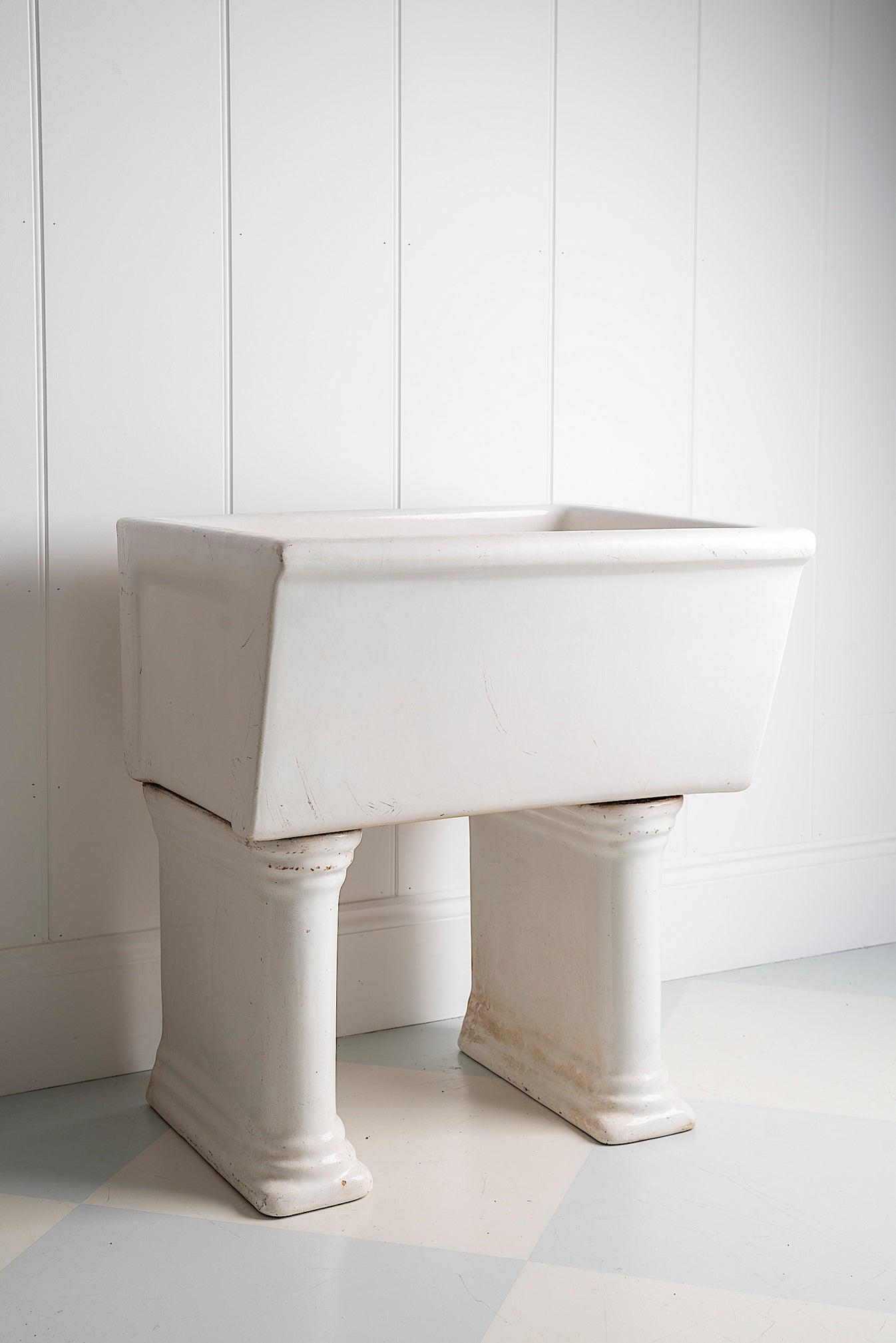 Antique Laundry Sink – Studio Hám