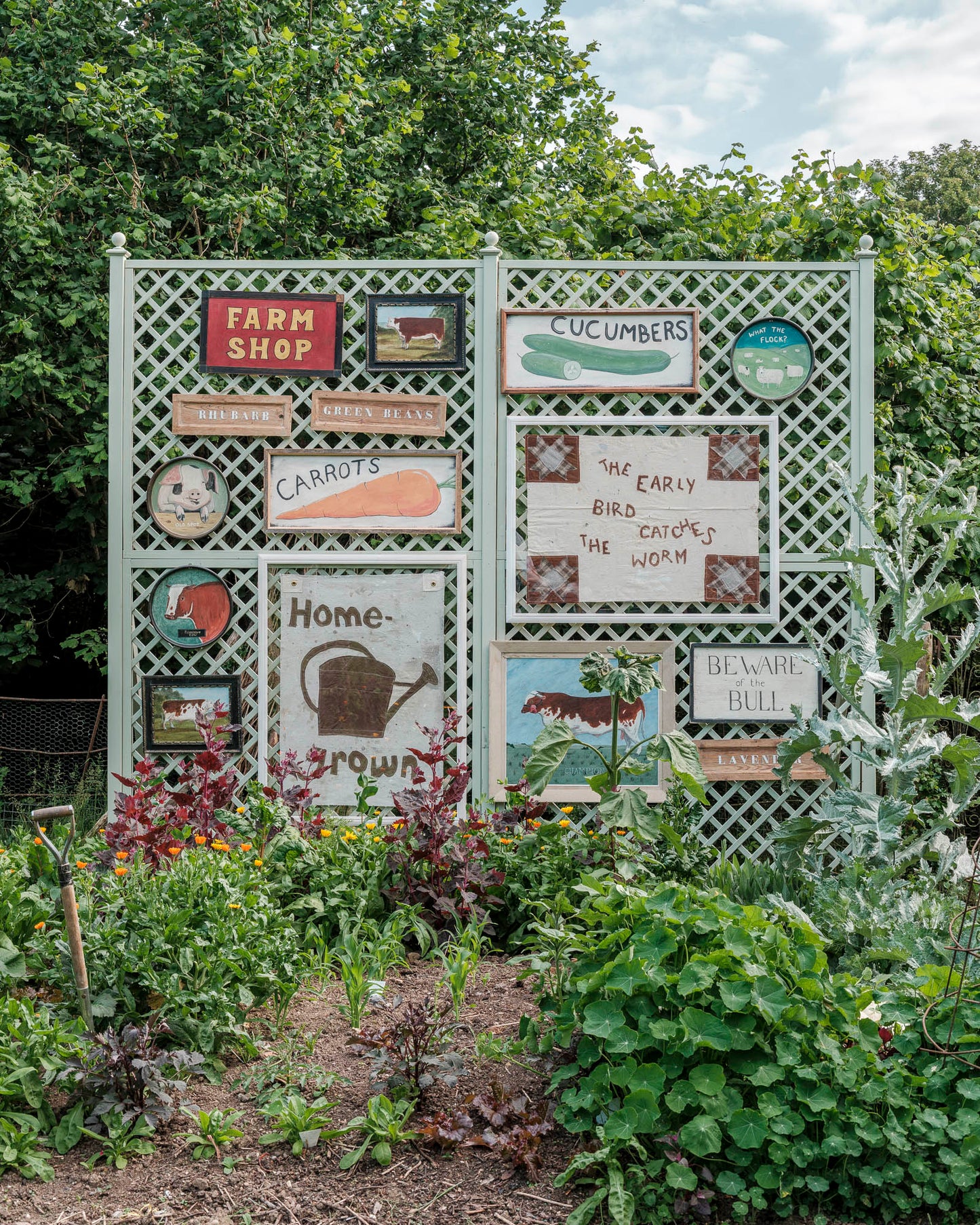 Red Farm Shop Sign