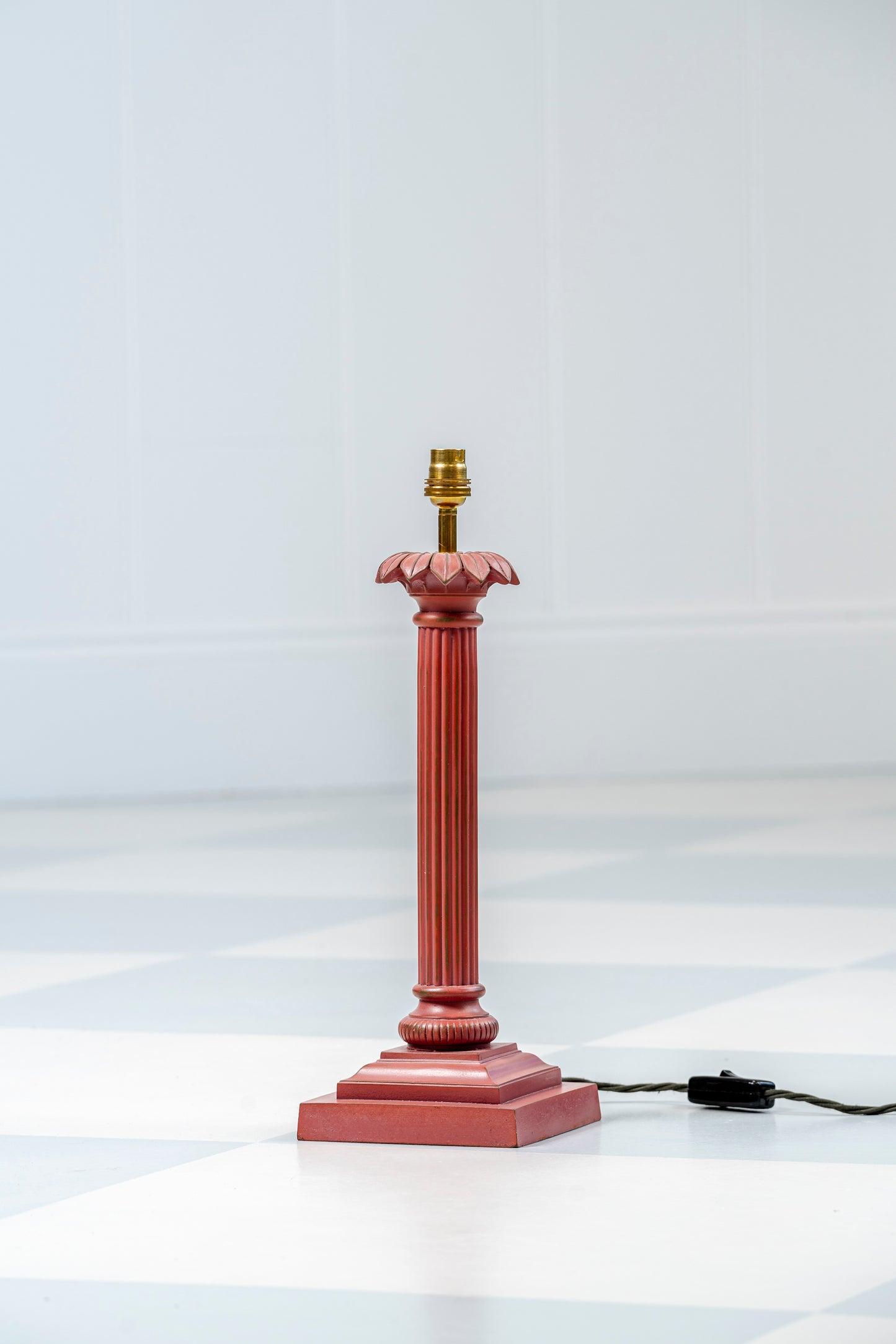 The Palm Column Lamp - Rust Red
