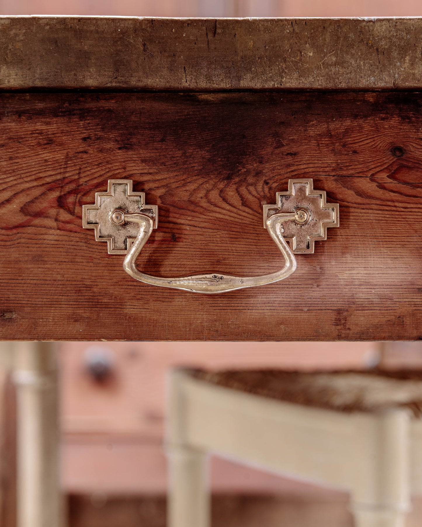 Rough and Ready Hardware Swan-Neck Handle