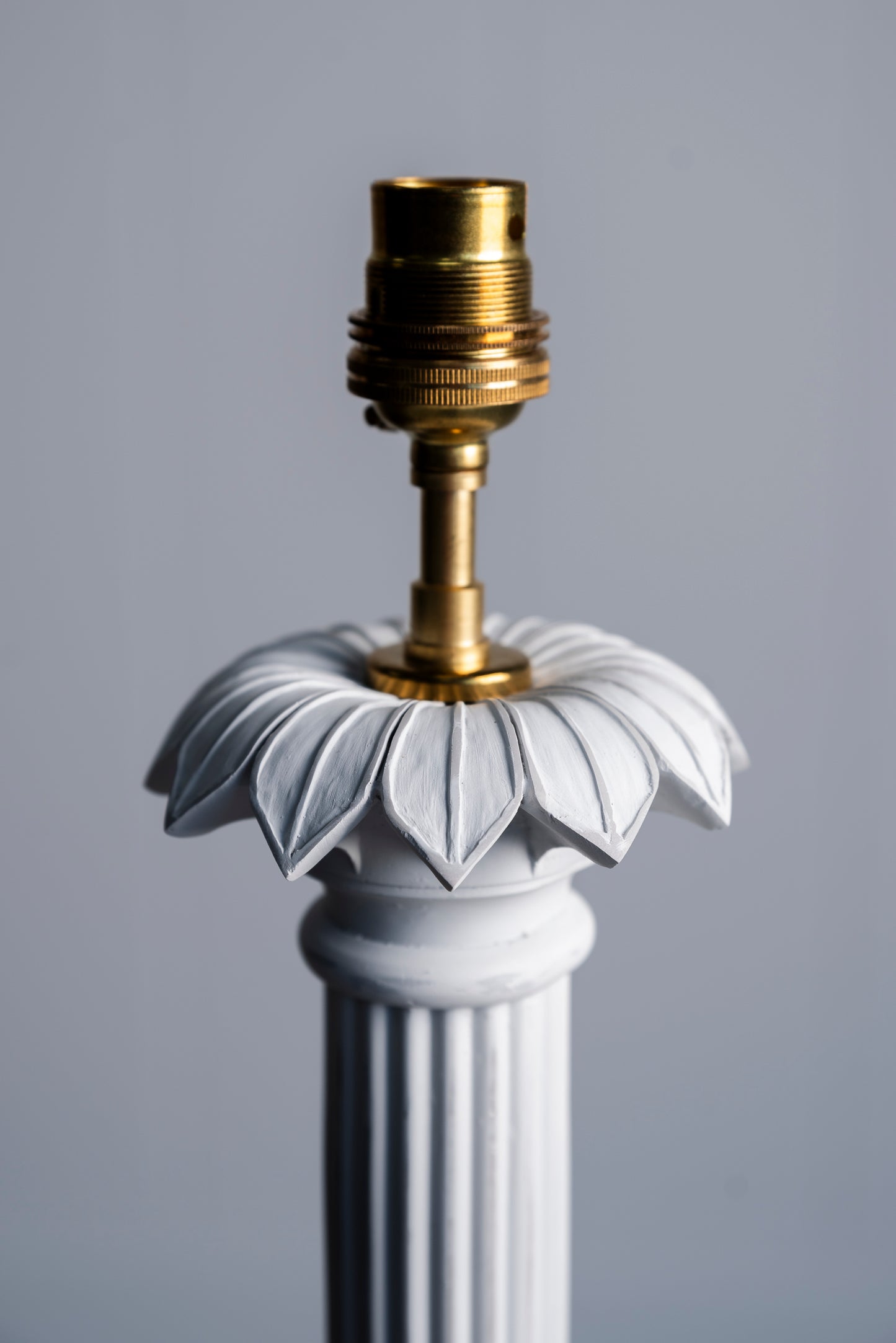 The Palm Column Lamp - Plaster White